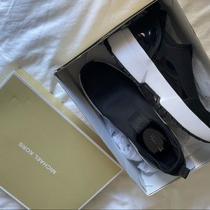 NWT Michael Kors Scuba Sneakers